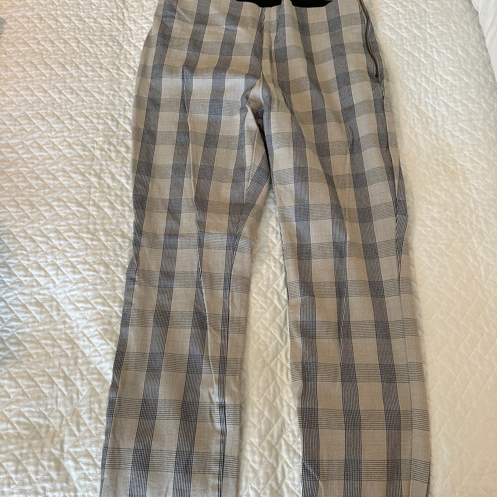 Women’s Gray Plaid Pants